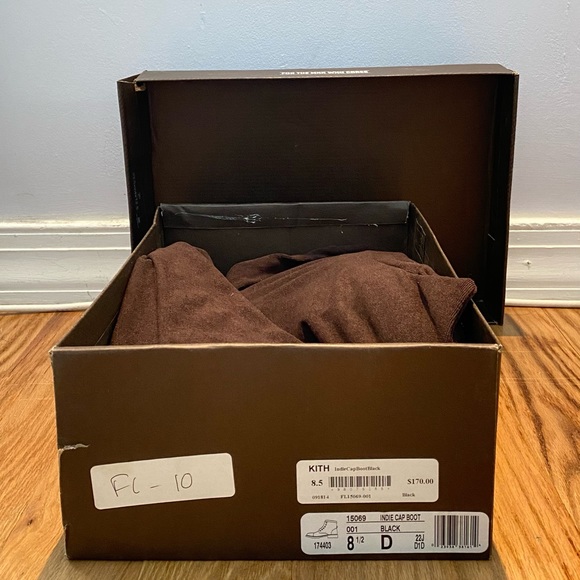 Florsheim 8.5, black leather brown sole boot - Picture 7 of 8